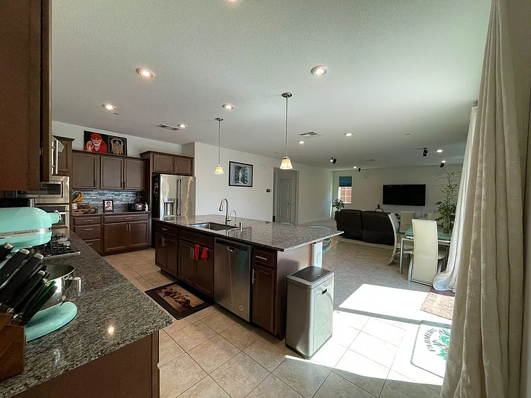 1323 Cow Ct — Photo 10