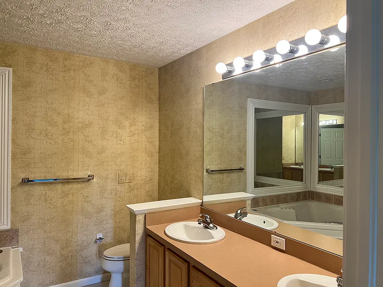 2563 Wyndgate Ct — Photo 18