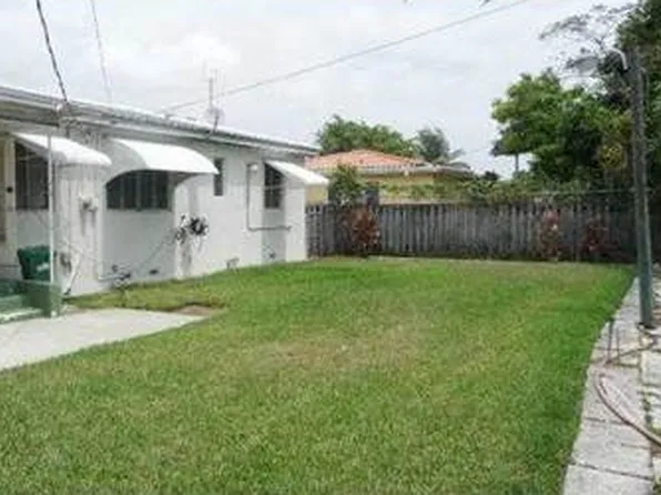 5722 Jefferson St, Hollywood, FL 33023