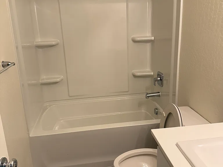 248 Grand View Ct — Photo 4