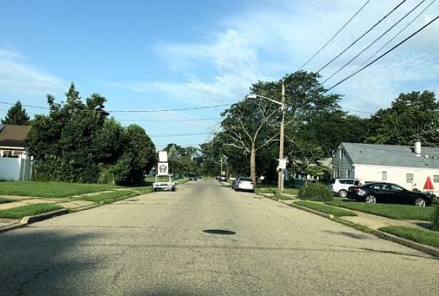 2nd image of 245 Jencohallo Ave