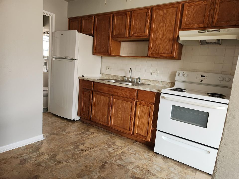 1st image of 2512 S Central Ave APT 6