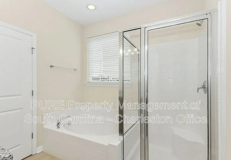 481 Gianna Ln — Photo 13