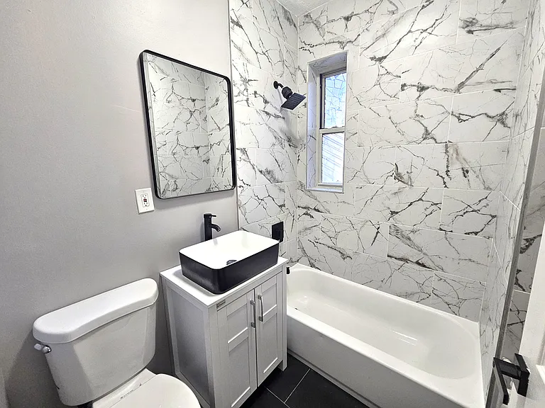 760 Jersey Ave #1 — Photo 4