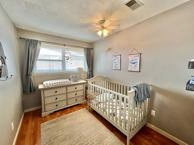 334 Plymouth Ave — Photo 25