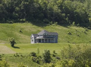 W5685 Stone Hill Rd, La Crosse, WI 54601