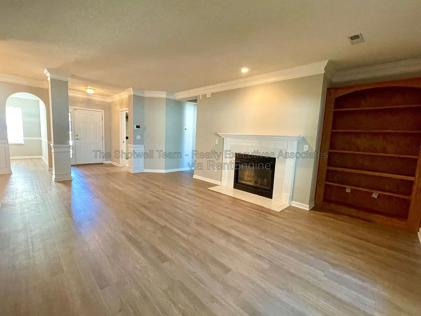 2 bed, 2.0 bath, 1676 sqft, $2,100 — Photo 2