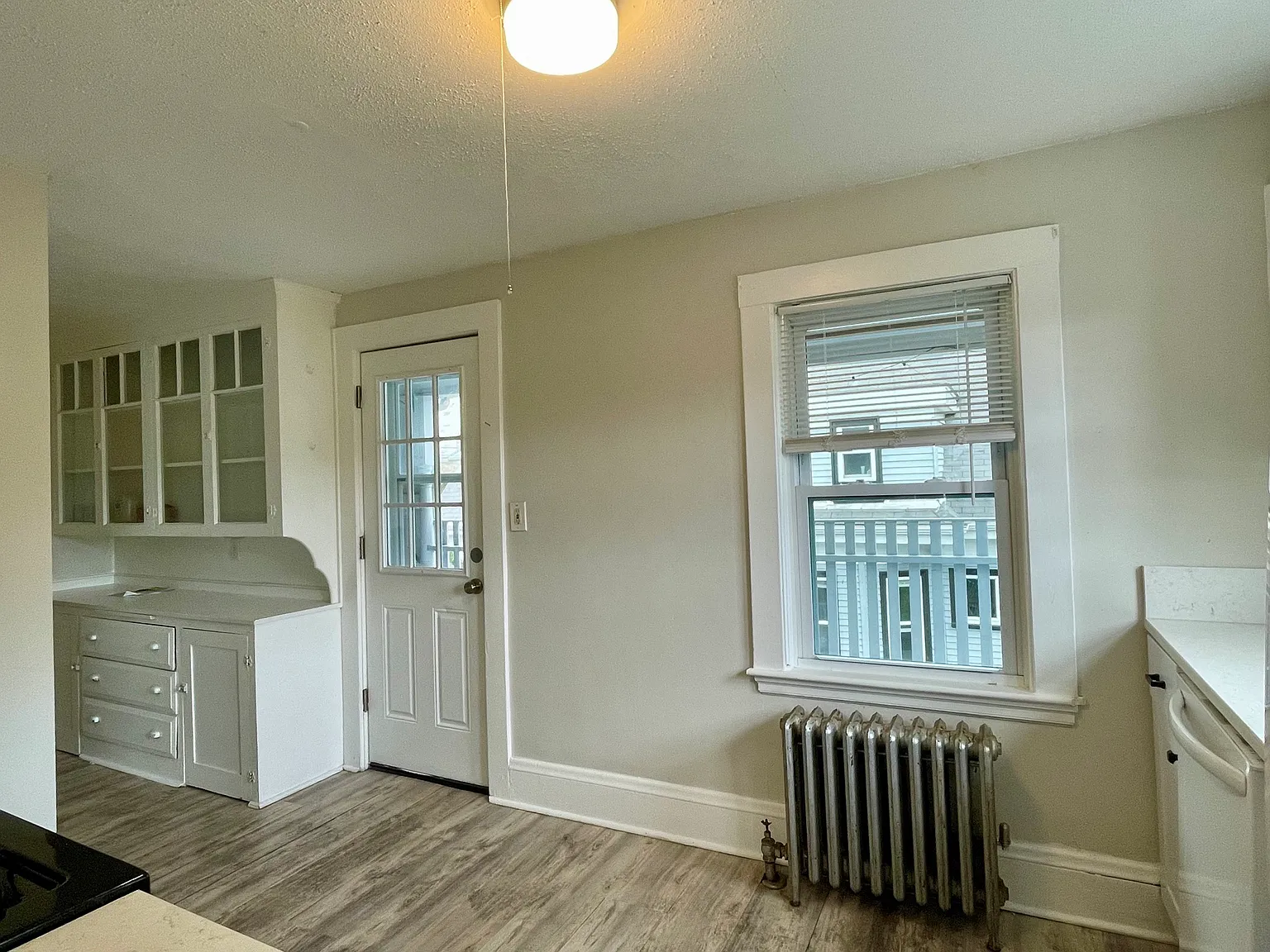 2 bed, 1000 sqft, $2,750 — Photo 2