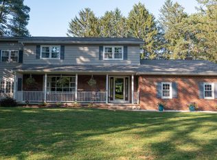 105 S Skytop Rd, Edinboro, PA 16412