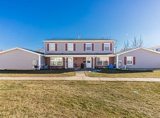 1305 Kingsbury Dr, Hanover Park, IL 60133