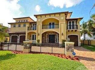 255 SE Wavecrest Way, Boca Raton, FL 33432