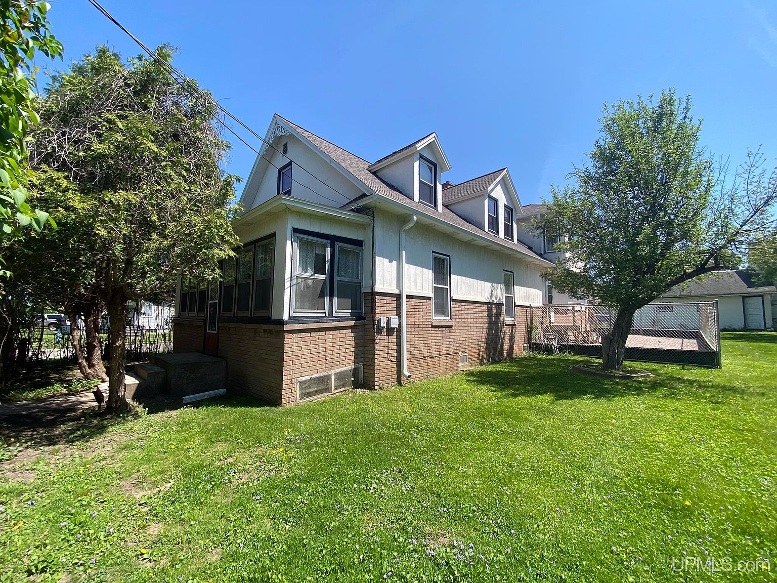 527 Millie St, Iron Mountain, MI 49801 Zillow