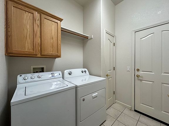 2nd image of 9436 Emerald Cove Ln