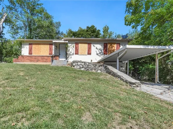 1612 E 84th St, Kansas City, MO 64131
