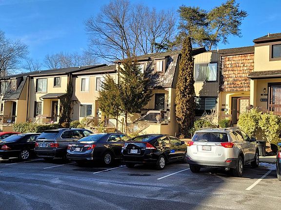 4th image of 10640 Muirfield Dr