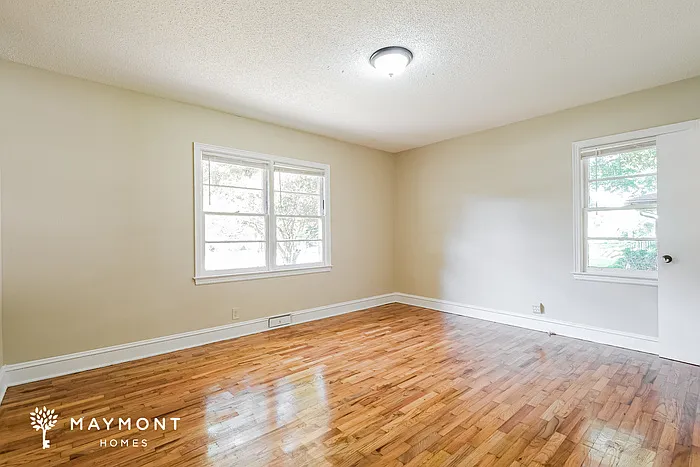 712 Jackson St — Photo 8