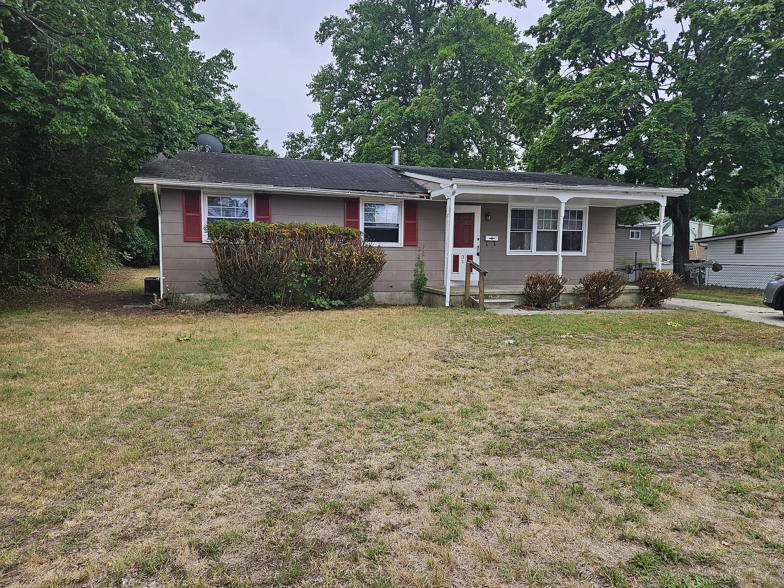 3 bed, 1008 sqft, $2,350 — Photo 1
