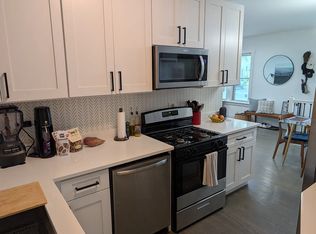 1955 W School St #M09r, Chicago, IL 60618