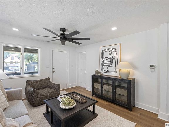 4th image of 6766 Maple St