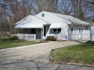 345 Forest Hill Dr, Youngstown, OH