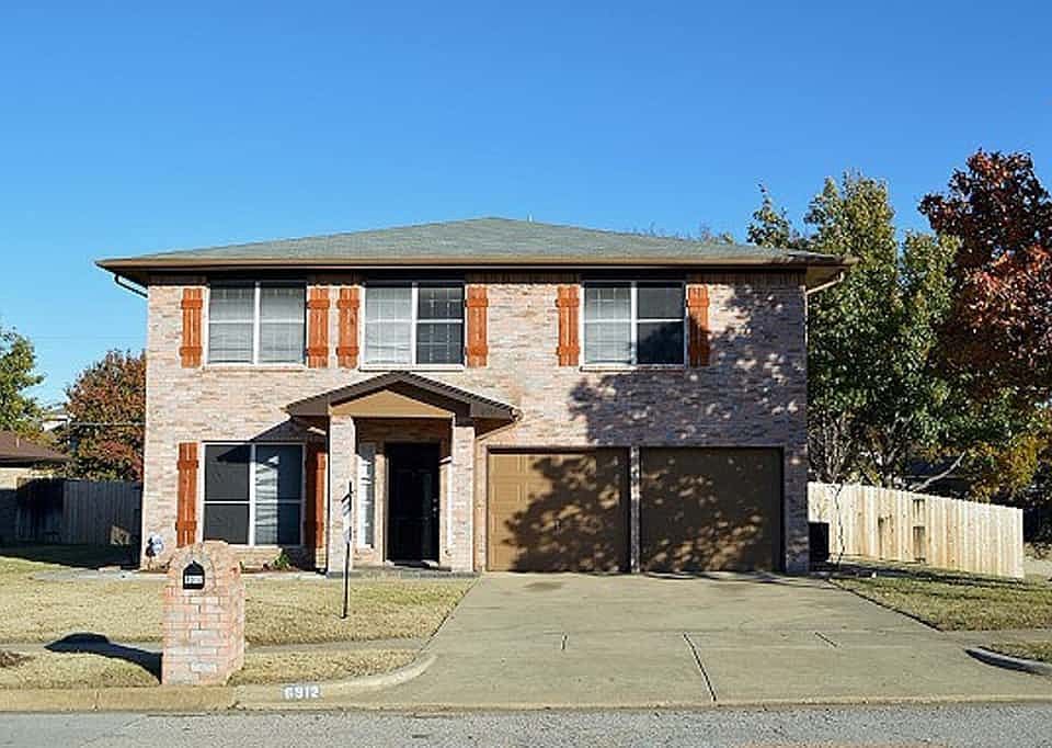 1st image of 6912 Crystal Ln
