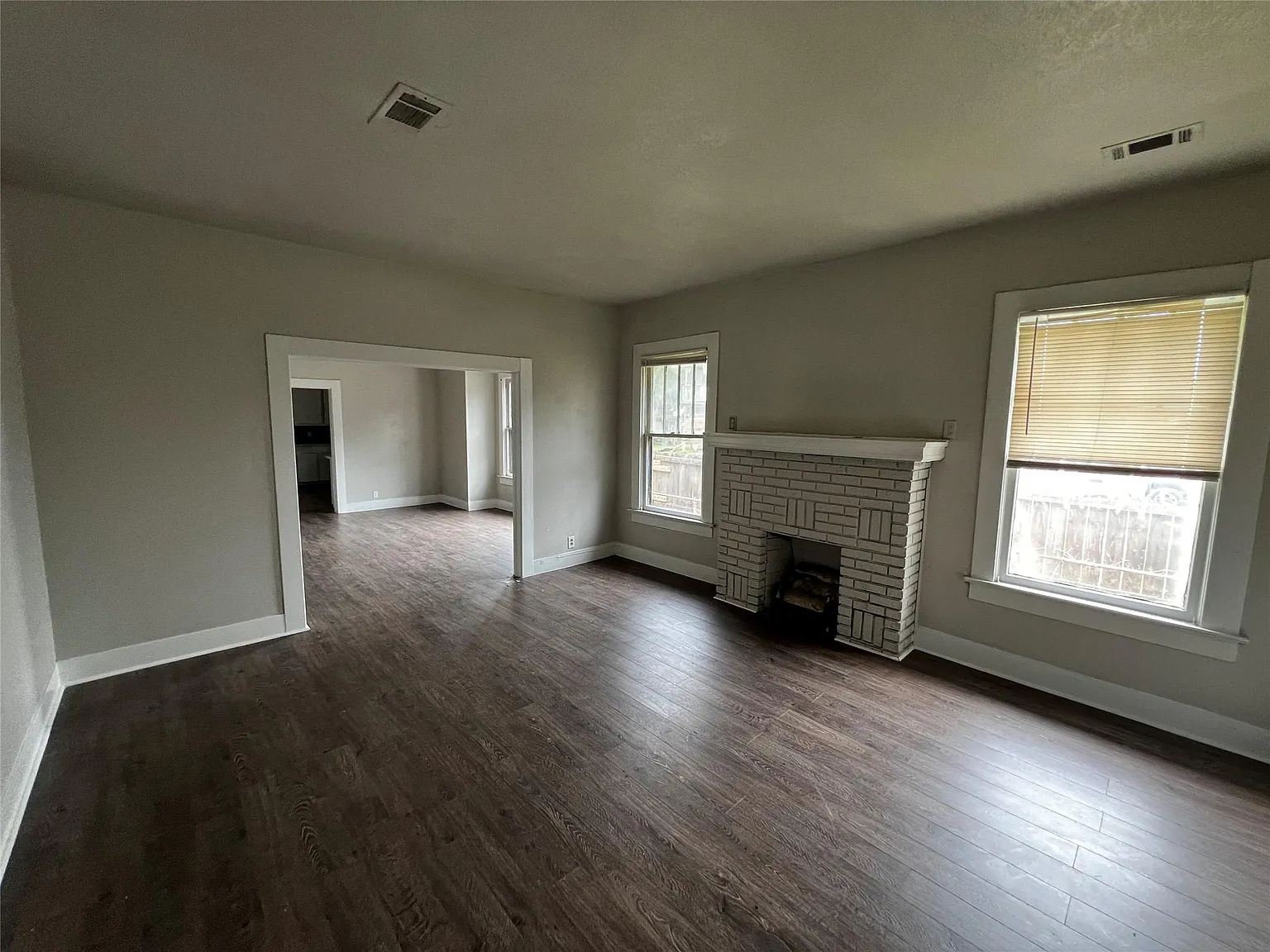 4 bed, 2.0 bath, 1678 sqft, $1,795 — Photo 3