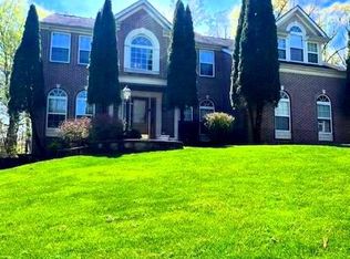 5113 Robins Perch Ln, Perry Hall, MD 21128