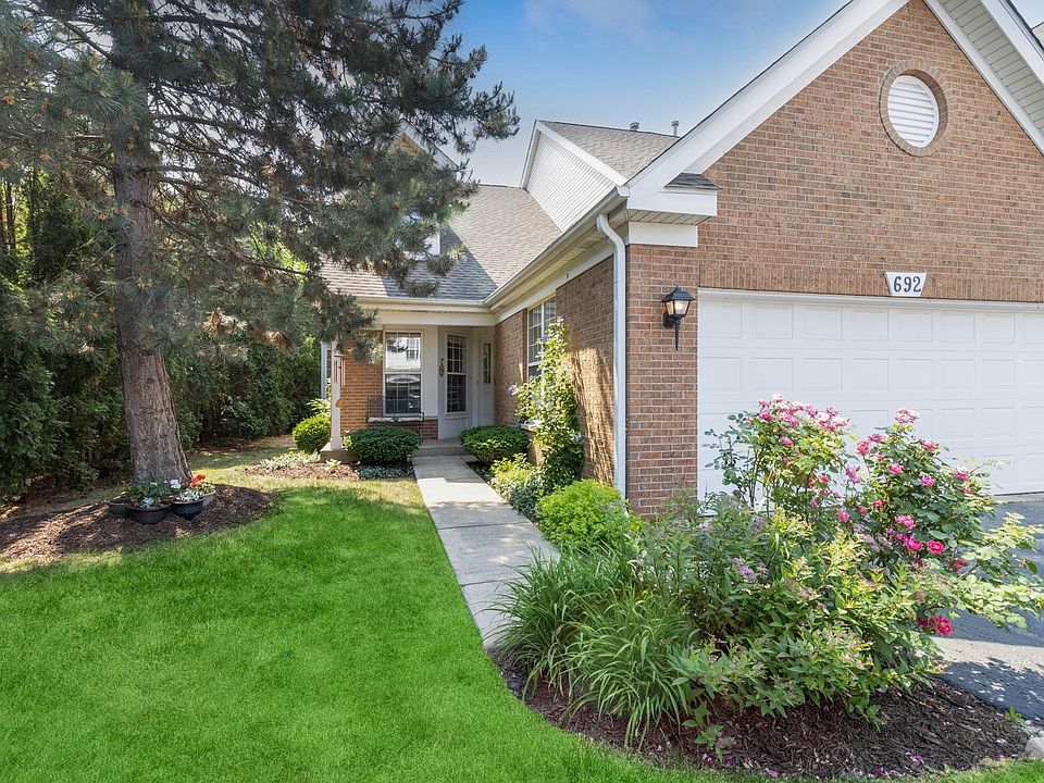 692 Citadel Dr, Westmont, IL 60559 Zillow
