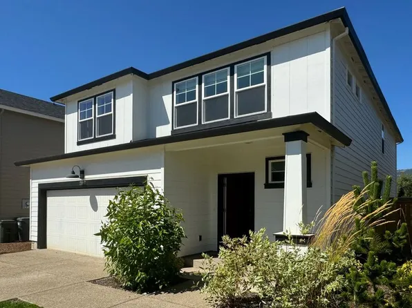 2912 W St, Springfield, OR 97477