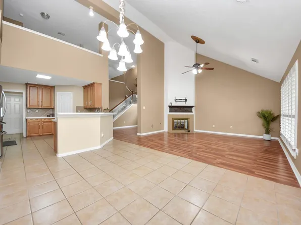 12027 Iris Canyon Dr, Tomball, TX 77377