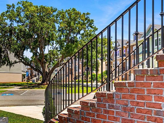 5th image of 17 Hidden Pointe Dr