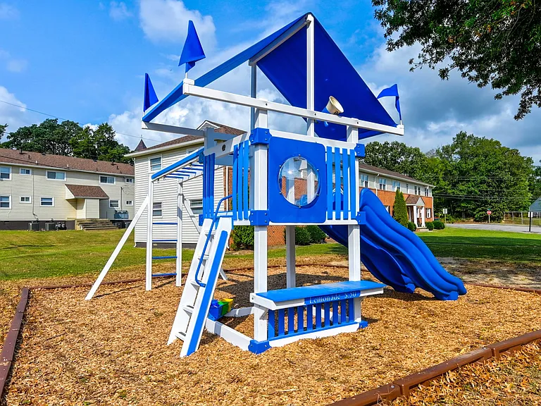 Summit Point Apartments