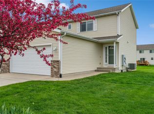 1845 Hunters Creek Way, Marion, IA 52302