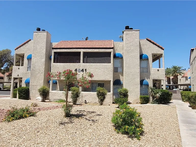 4941 Newport Cove Dr #B — Photo 4