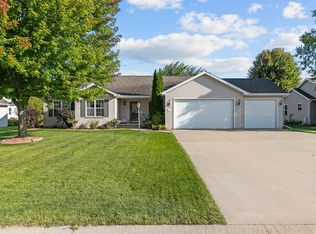 W5862 Geranium Dr, APPLETON, WI 54915