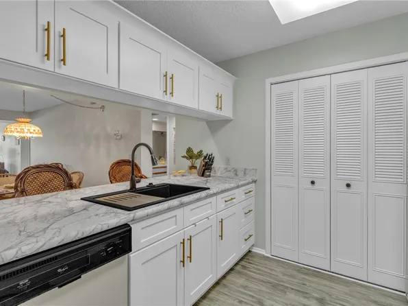 29 Plantation Dr APT 203, Vero Beach, FL 32966