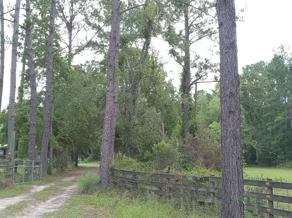 5713 112th Pl, Live Oak, FL 32060