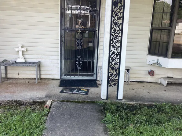 306 Thomas Jefferson Dr, Leesville, LA 71446
