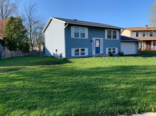 2420 Cove Ct, Aurora, IL 60504