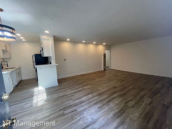 2nd image of 12727 Matteson Ave APT 4