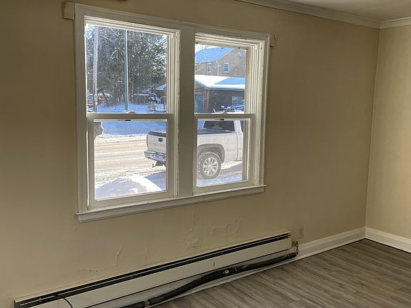 3rd image of 807 S 6th Ave W #11519442