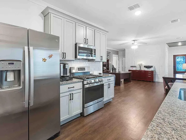 364 Kenai Dr — Photo 5