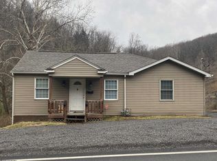 1788 Tyrone Rd, Morgantown, WV 26508