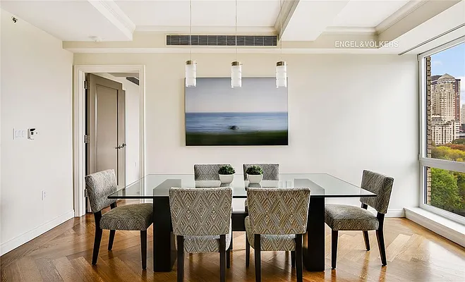 Rented by Engel & Völkers New York City | media 7