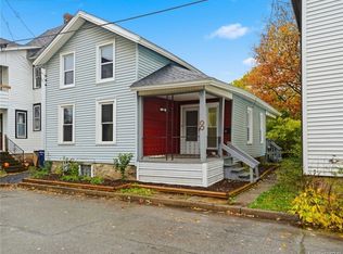 8 Blackley Ct, Lockport, NY 14094