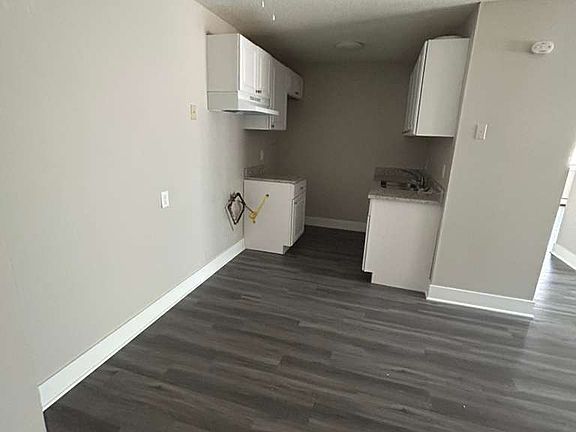 3rd image of 2649 Blaisdell Ave APT 101