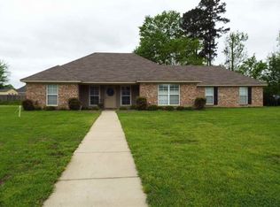 115 Whispering Oaks Xing, Pearl, MS 39208