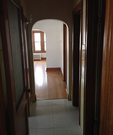 5th image of 2100 S 58th Ct
