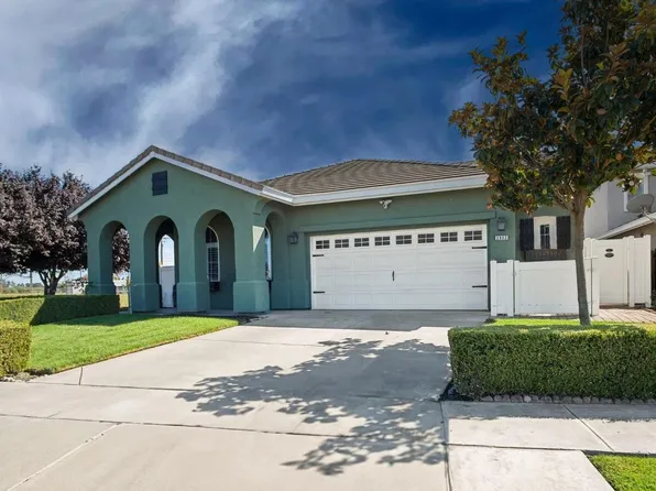 2932 Blacksand Creek Way, Riverbank, CA 95367