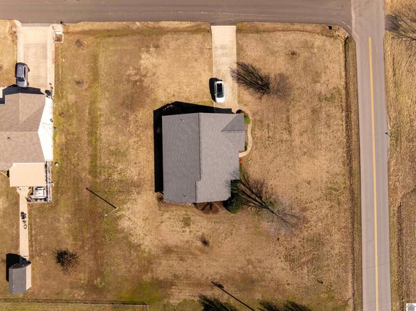 422 Coles Campground Rd, Murray, KY 42071